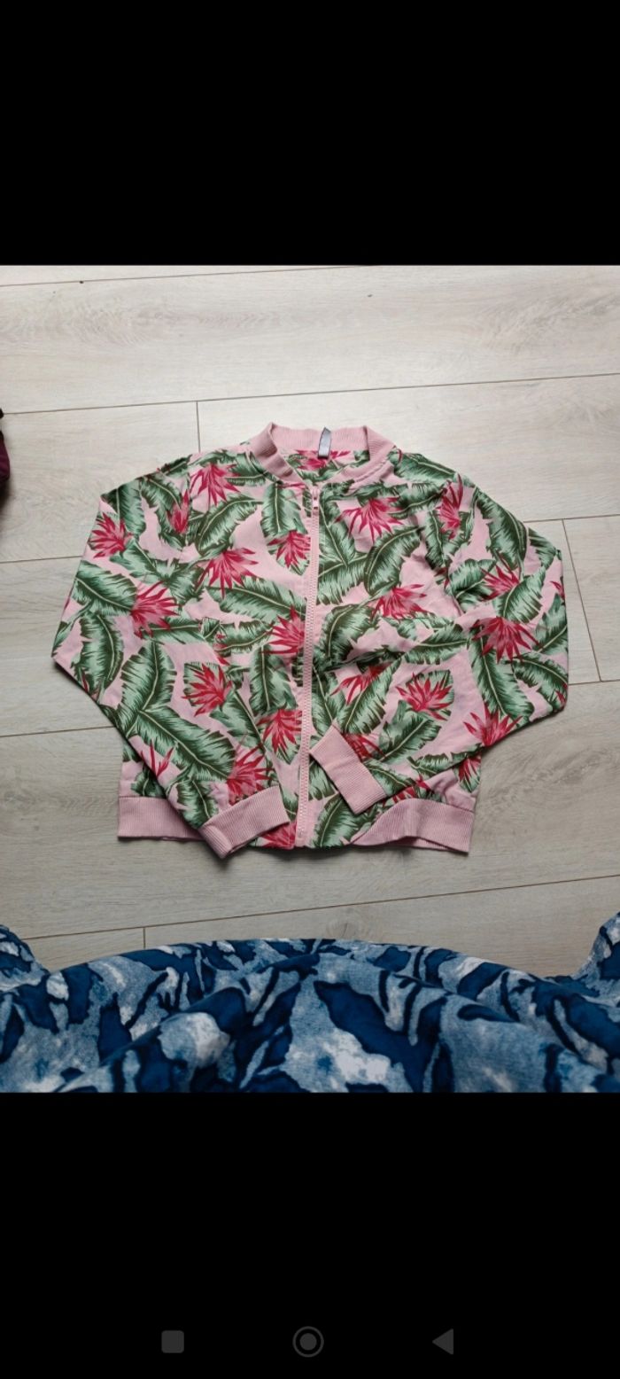 Gros lot de vêtements fille  10 ans - photo numéro 3