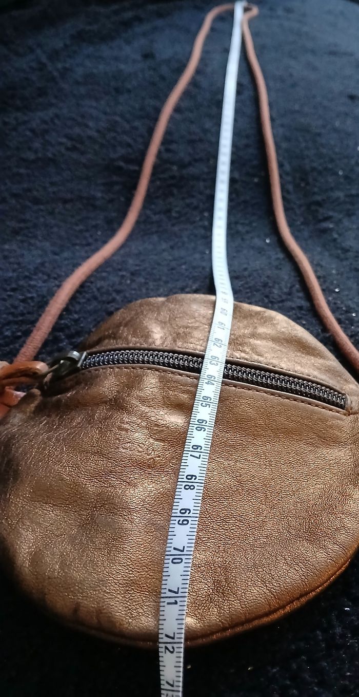 Mini sac rond en cuir cuivré doré EZ - photo numéro 5