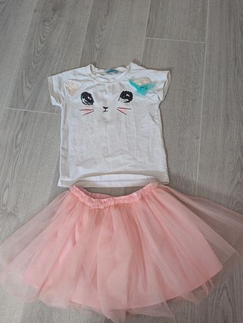 Ensemble jupe et tee shirt
