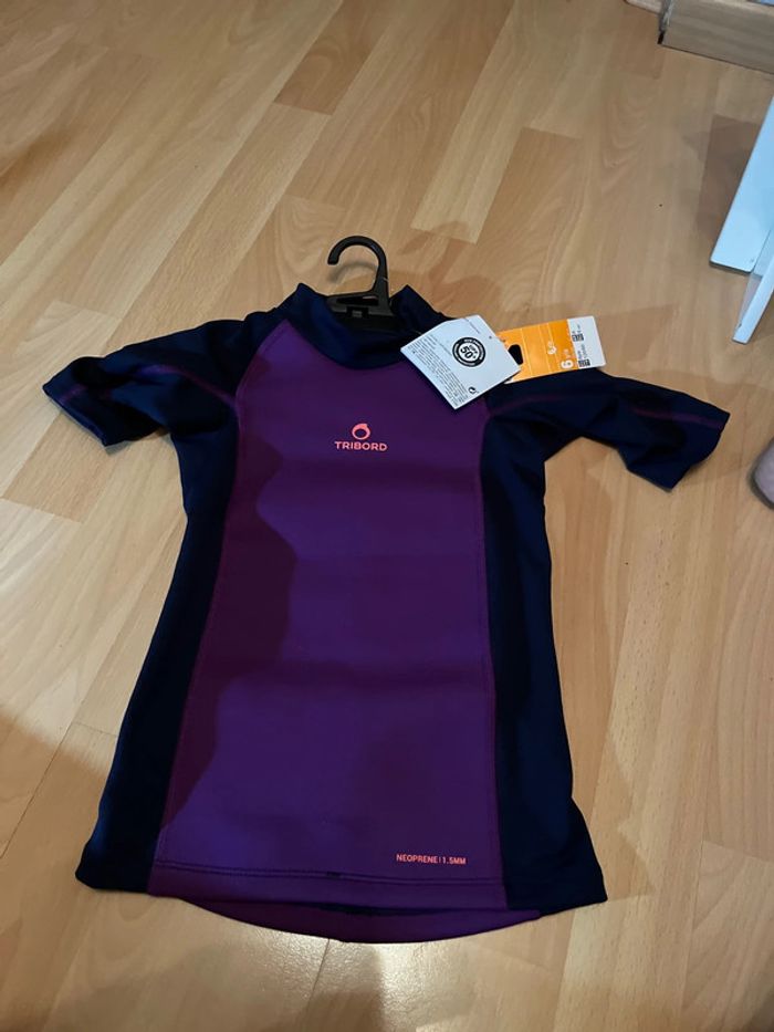 T shirt de bain / piscine Néoprène anti UV 50 + tribord décathlon