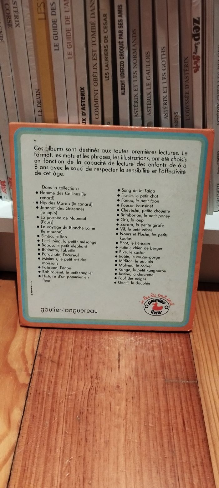 Livre vintage Gentil, le dauphin - photo numéro 2
