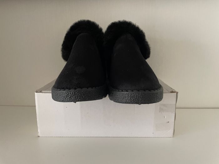 Belle Paire de Chaussons ou Boots Fashion - photo numéro 7