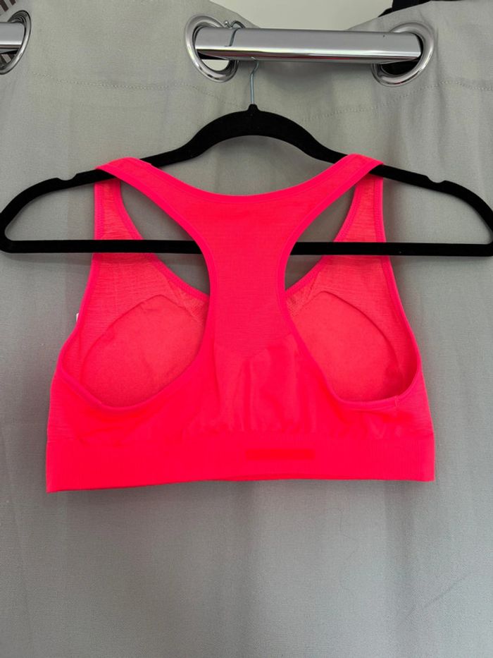 Brassière de sport - photo numéro 3