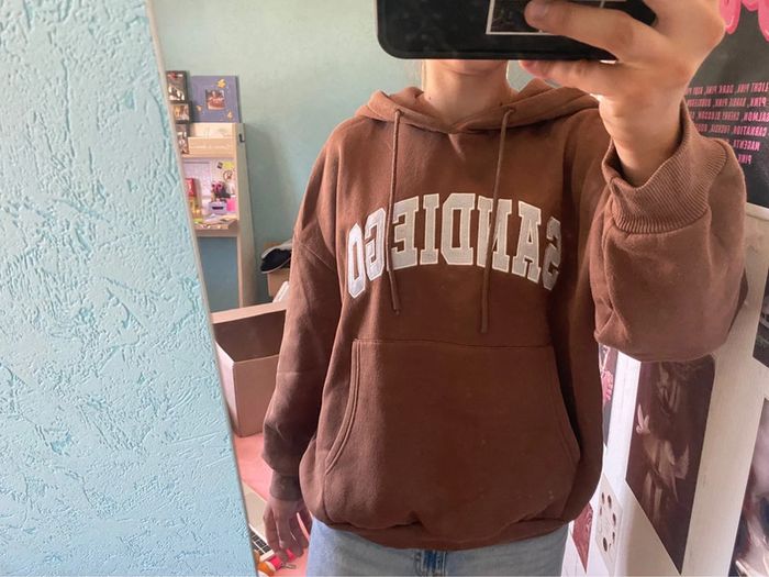 sweat shirt a capuche - photo numéro 2