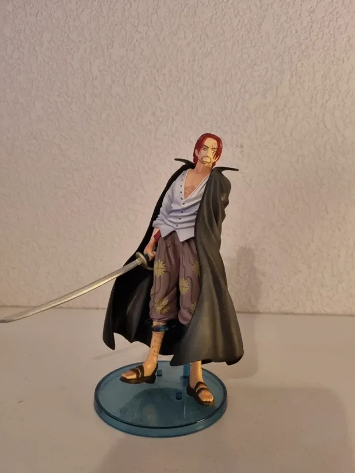 Figurine shanks de one pièce