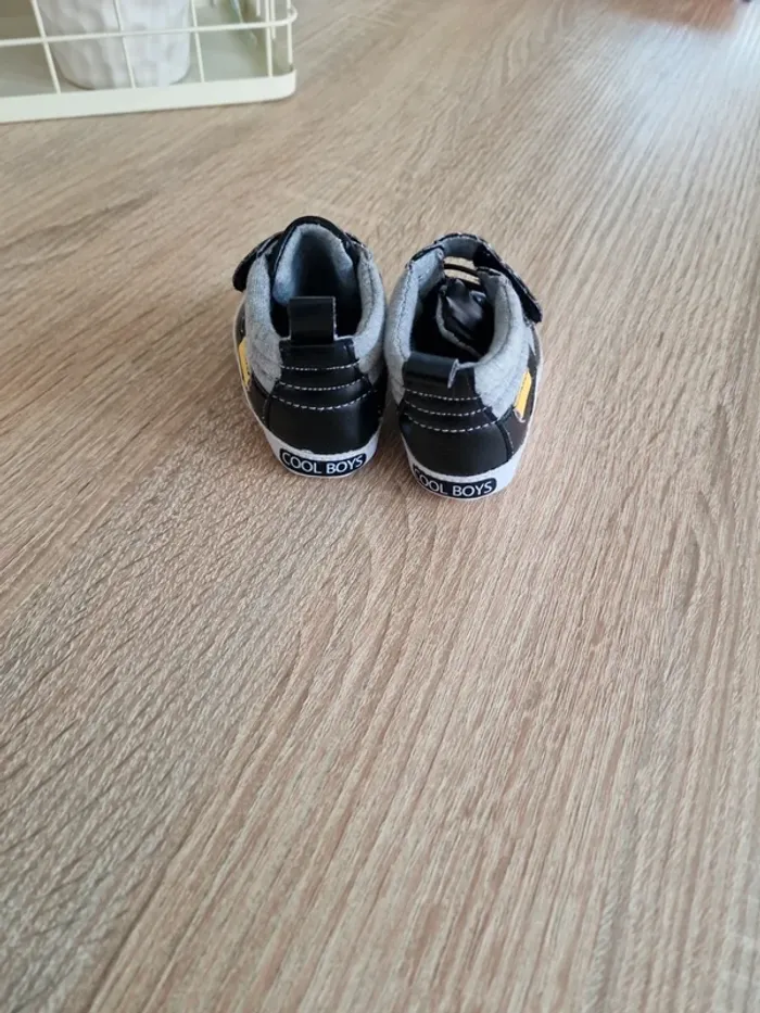 Chaussures bébé - photo numéro 2
