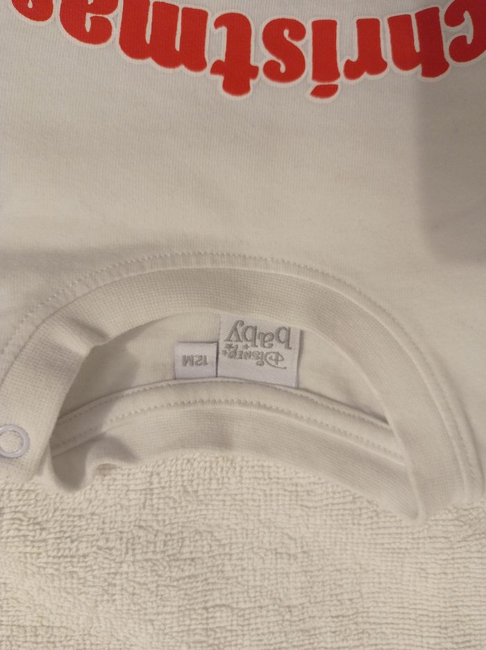 Marque Disney baby taille 12 mois pull manches longues deux boutons sur l'épaule - photo numéro 4