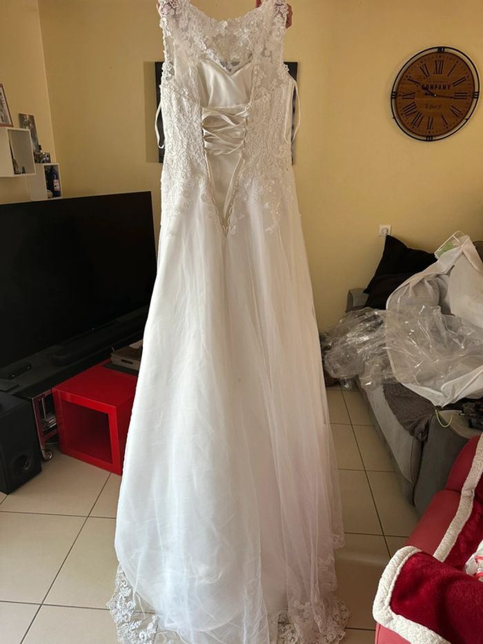 Robe de mariée - photo numéro 2