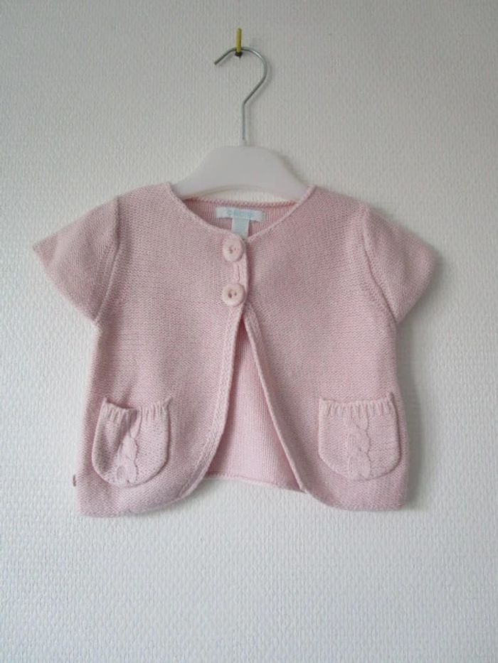 Gilet rose pâle Obaïbi 12 mois TBE - photo numéro 2