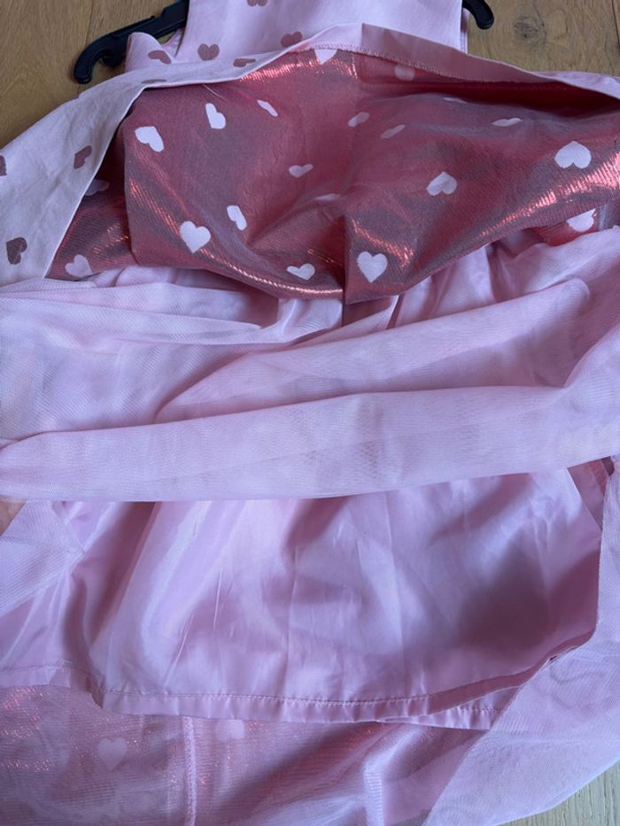 Superbe robe H&M cœurs 122 - photo numéro 5