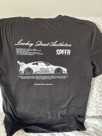 T-shirt avec motif de voiture taille M