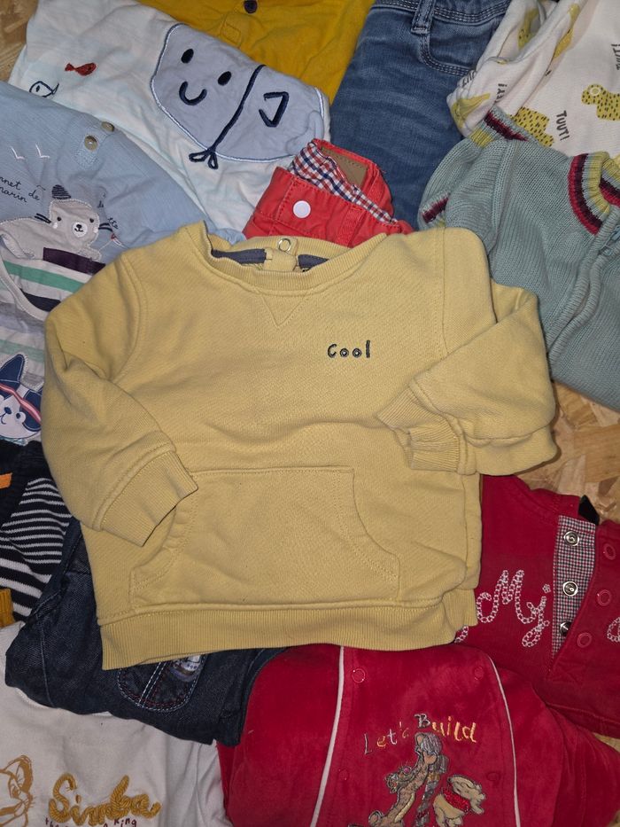 Lot de 18 vêtements garçon 18 mois - photo numéro 4