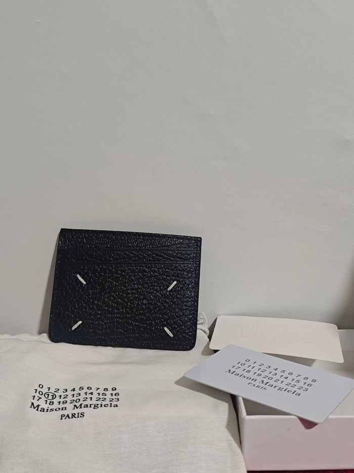 Porte-cartes en cuir mm6 aux lignes simples