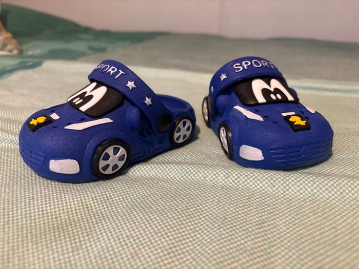 Crocs voiture de sport bébé taille 17/18