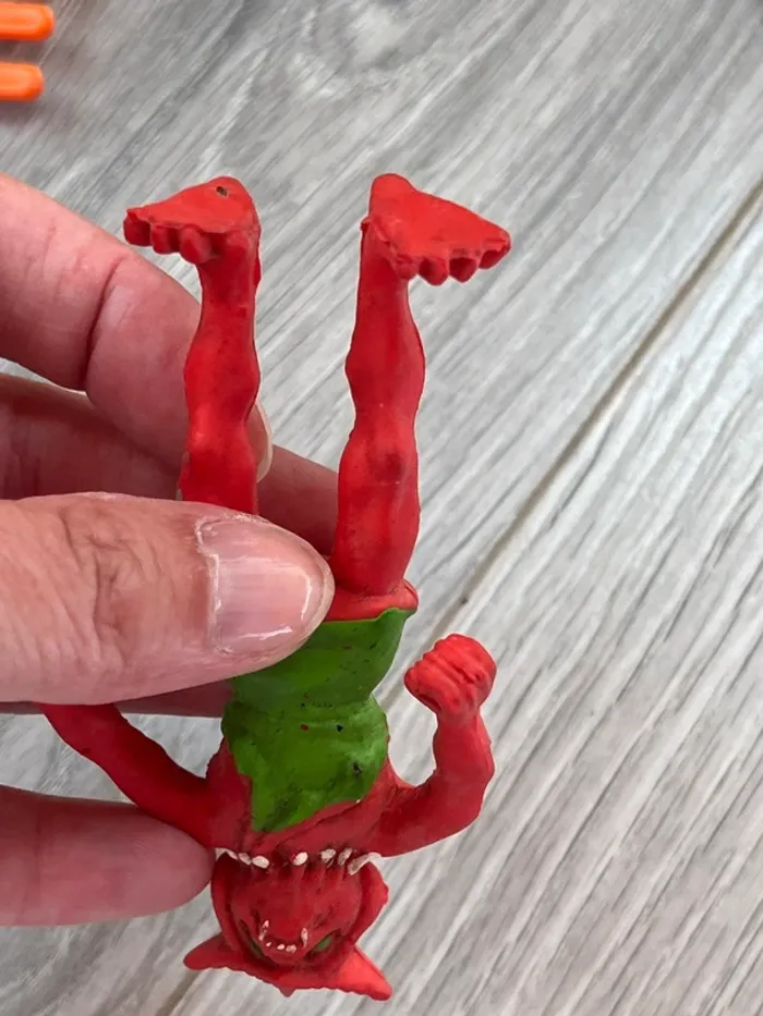 Figurine flexible the other word zendo - photo numéro 3