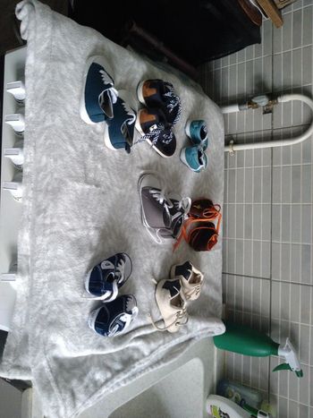 Lot de 7 paires de chaussons de différentes tailles