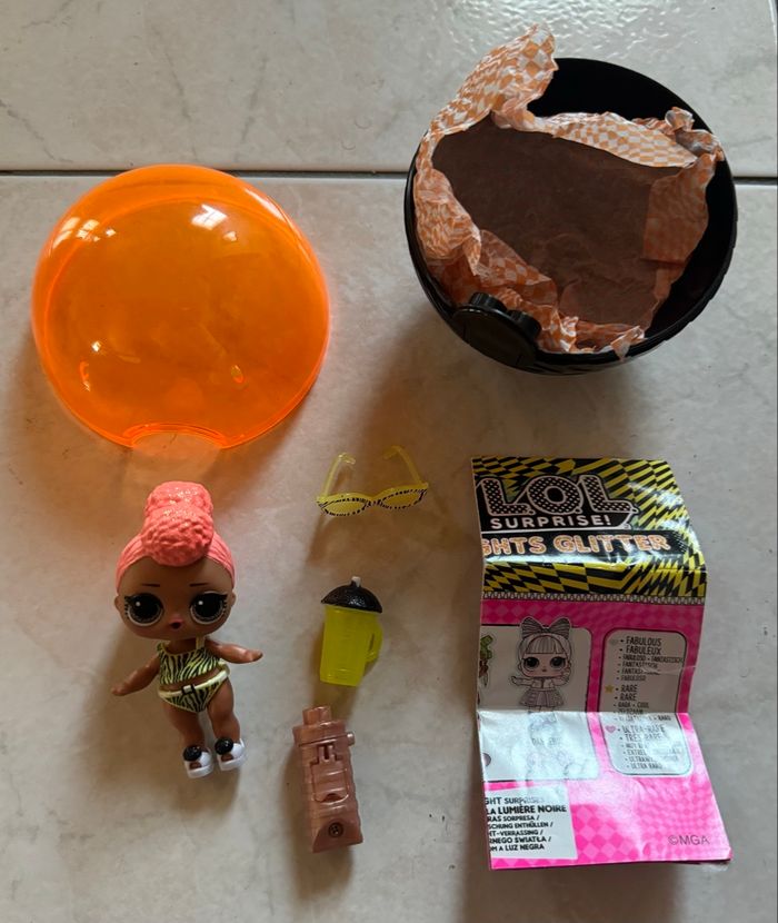 Coussin + Boule Poupée LOL Surprise - photo numéro 5