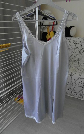 dessous de robe