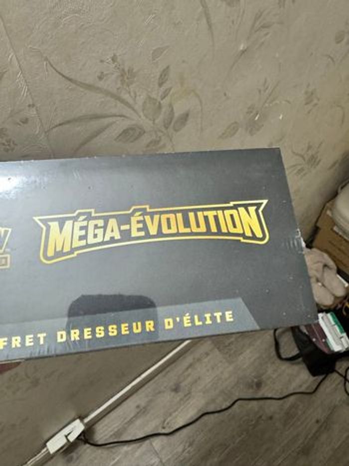 Pokémon TCG Mega évolution Élite Trainer Box-Mega Lucario - photo numéro 3