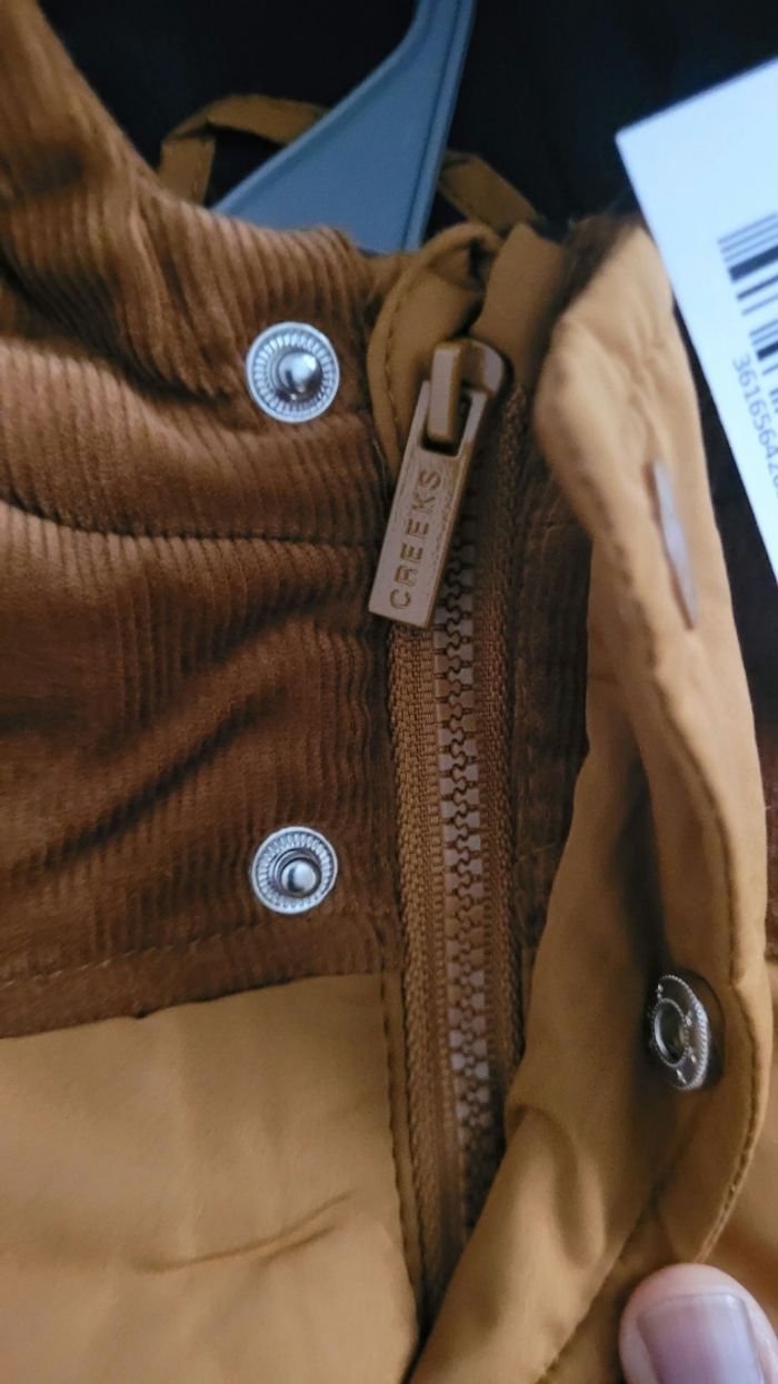 Doudoune à capuche en velours côtelé 6 mois neuve - photo numéro 2