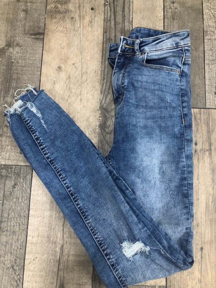 Neuf jeans - photo numéro 2