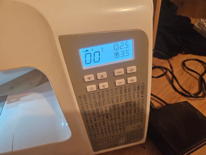 Machine à coudre - photo numéro 5