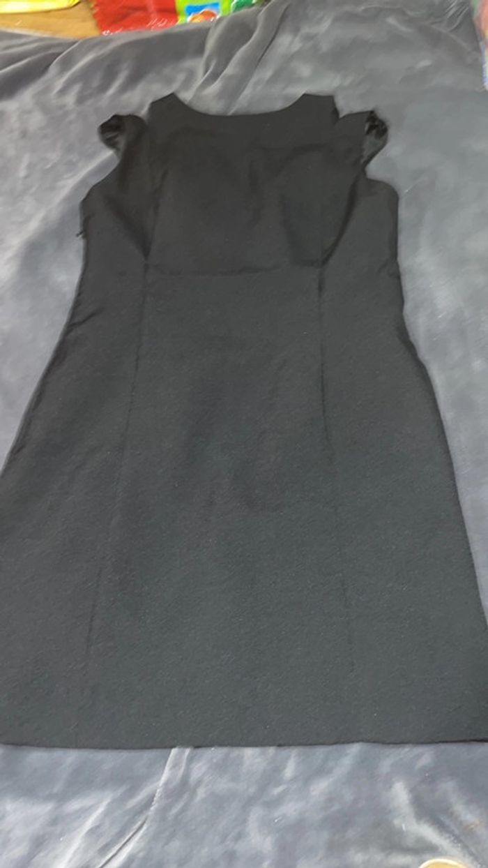 Robe noire taille 42 - photo numéro 3