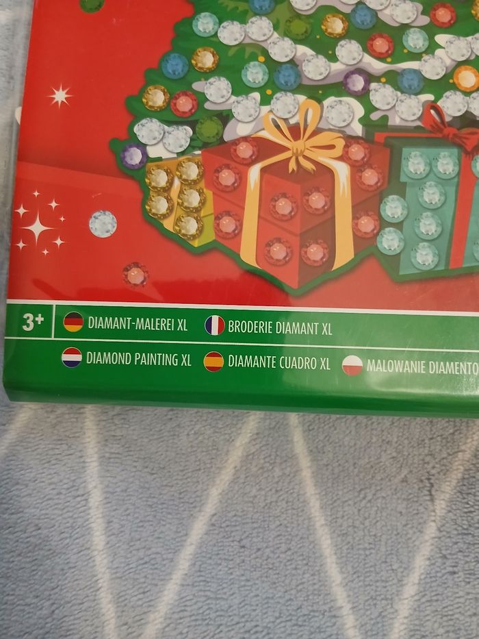 Kit créatif: Sapin à décorer avec perles diamant plate - photo numéro 3