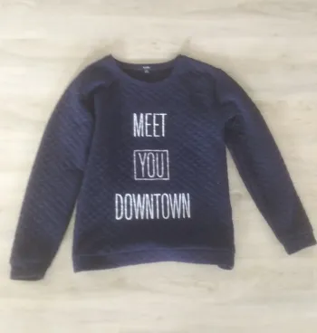 Pull bleu