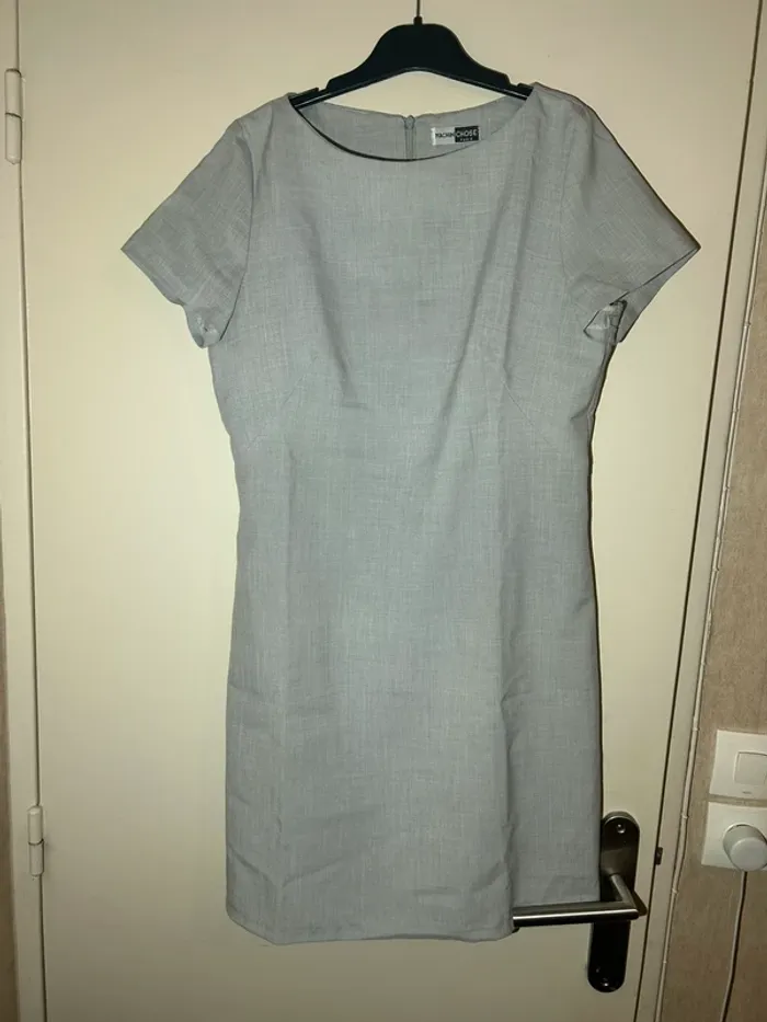 Robe chic machin chose Paris