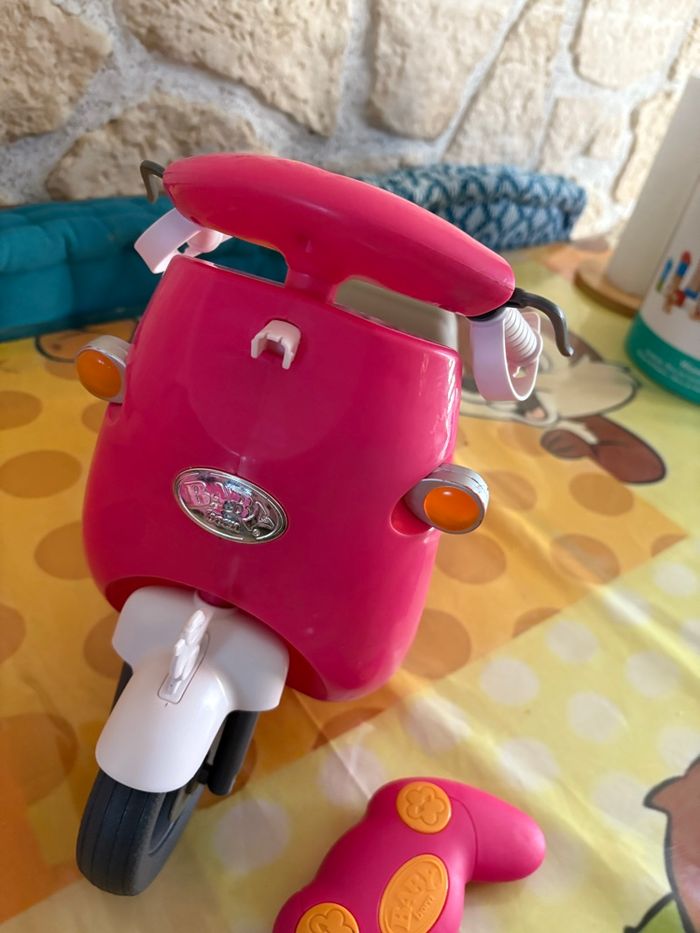 Scooter télécommandé Baby Born – Rose et Fun garanti ! - photo numéro 3