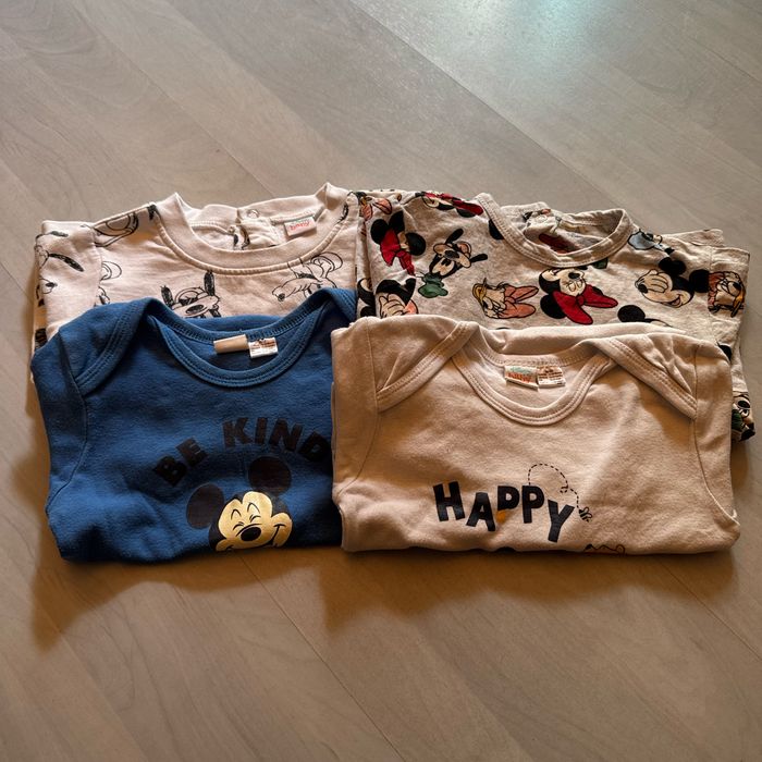 Lot de 4 articles Disney
