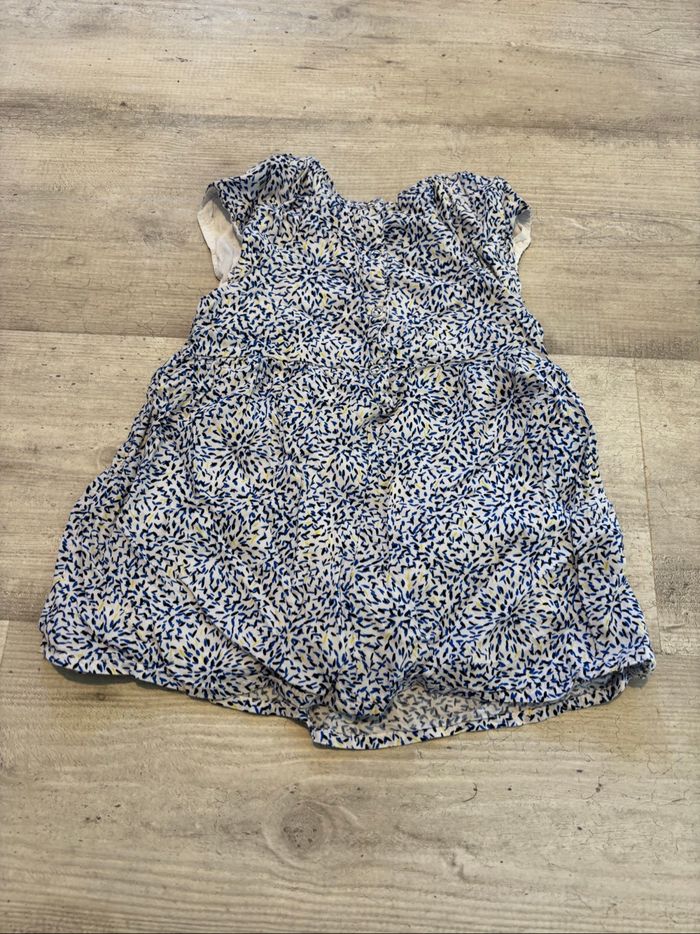 Robe 6/9 mois - photo numéro 2