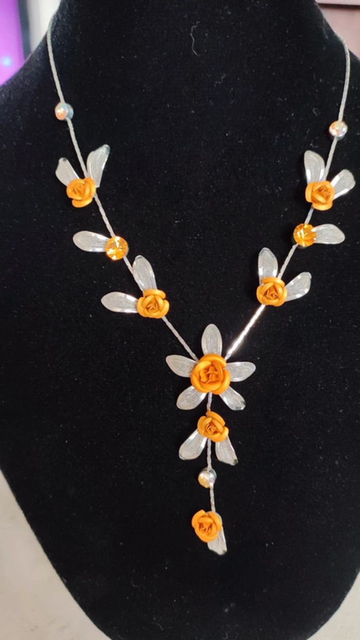 Collier fin roses - photo numéro 2