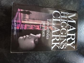 Roman policier "  Les années perdues" de Mary Higgins Clark