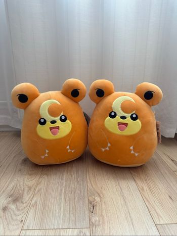 Pokémon Lot deux Peluche Squishmallows Teddiursa 25cm Neuf avec Étiquette