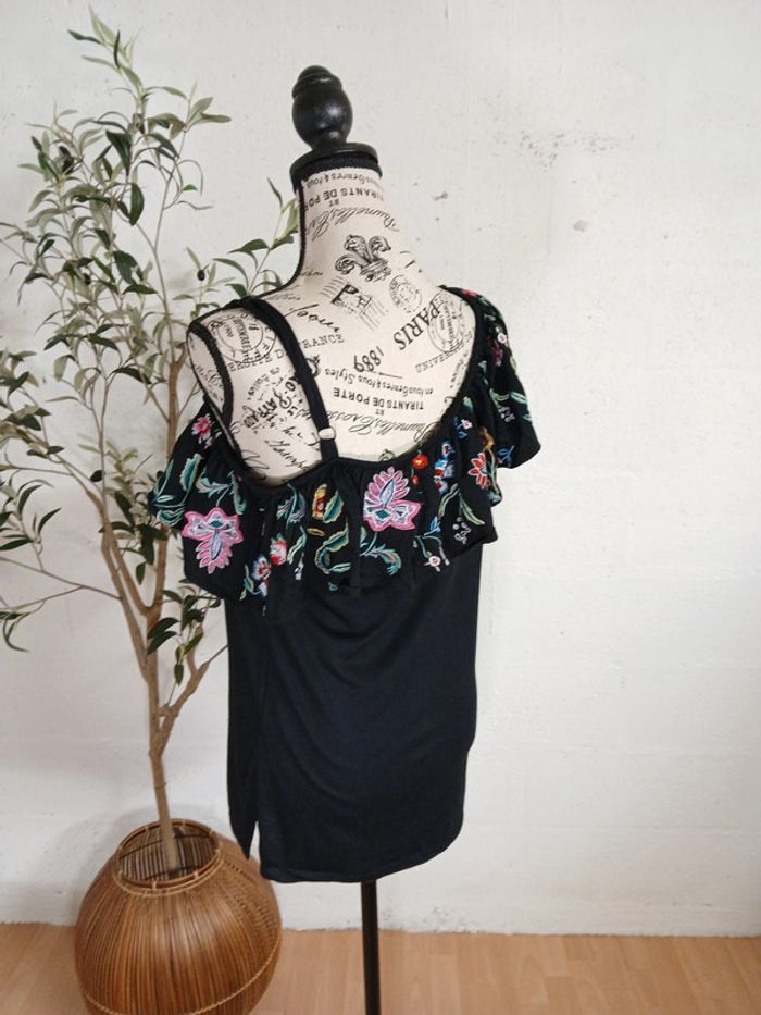 🌸 Blouse asymétrique une épaule dégagée – Jessica C&A – Taille M – Très bon état - photo numéro 4