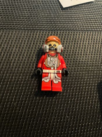 Lego Star Wars mini figurine Ten Numb combinaison rouge sw0556 minifigure 75050 officiel