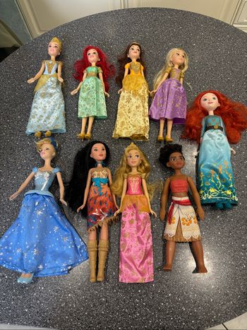 Lot de poupée Disney
