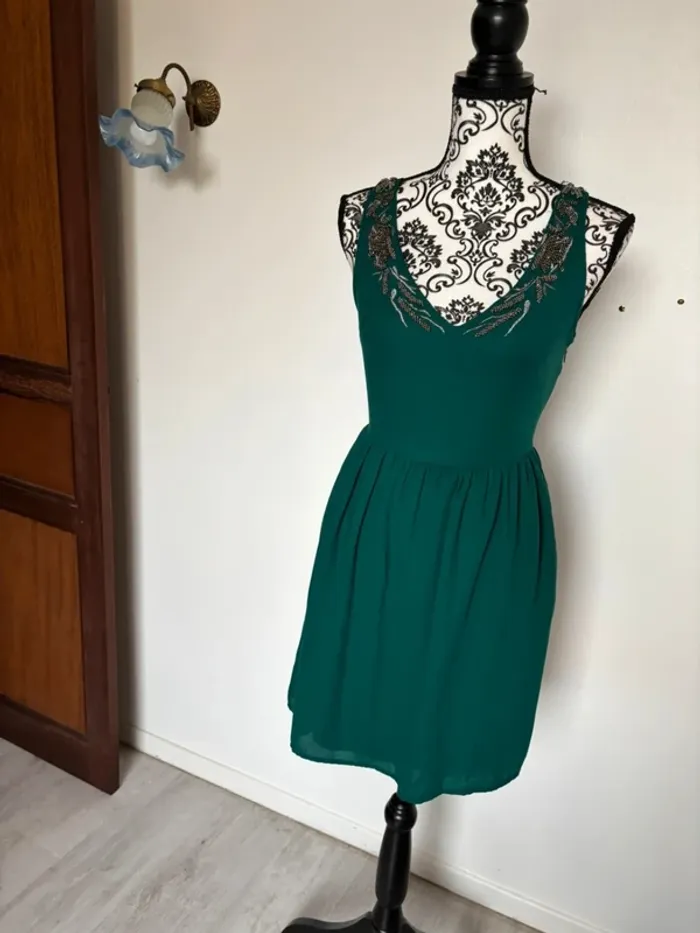 La petite robe verte Zara taille 34