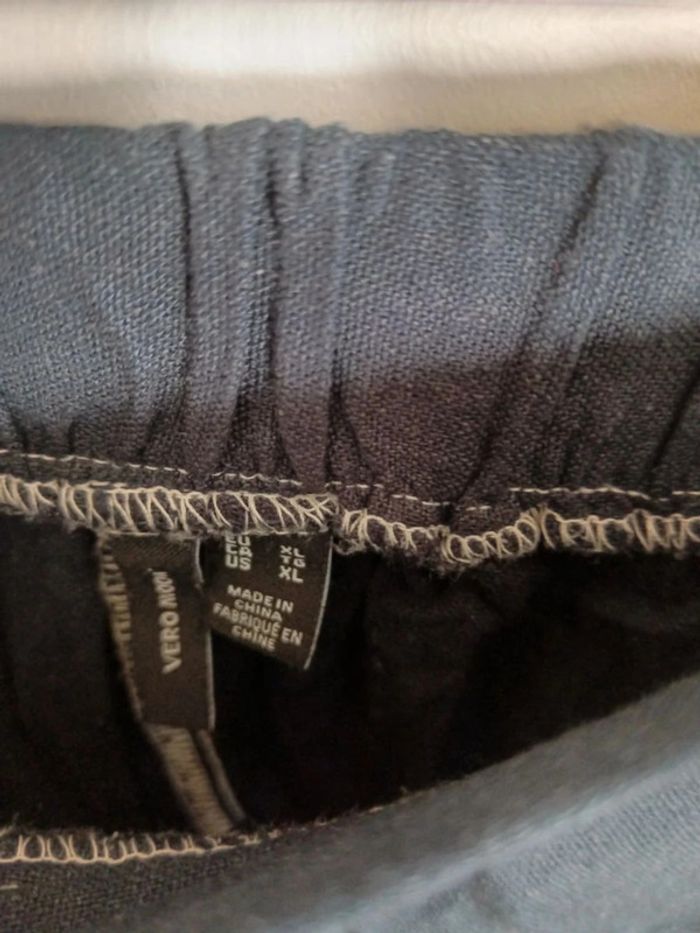 C32 jupe marine Vero moda XL - photo numéro 3