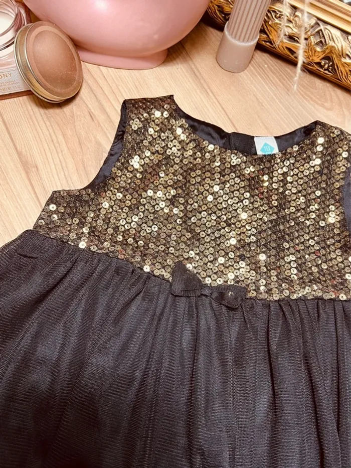 Taille 2 ans robe de fête fille tex noire et dorée * tulle sequins * 🩷 - photo numéro 3