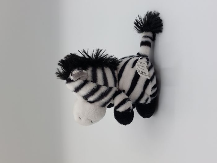 Petite peluche doudou zèbre SAS ROLDAN blanc noir gris 14 cm assis yeux durs - photo numéro 2