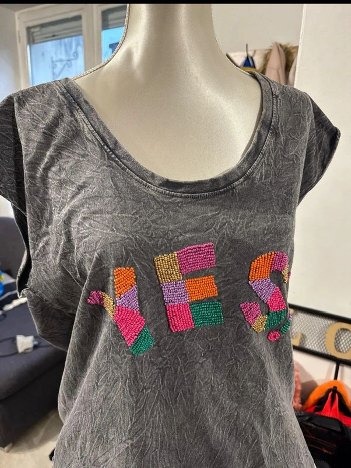 T-shirt valeur 49€ - photo numéro 2