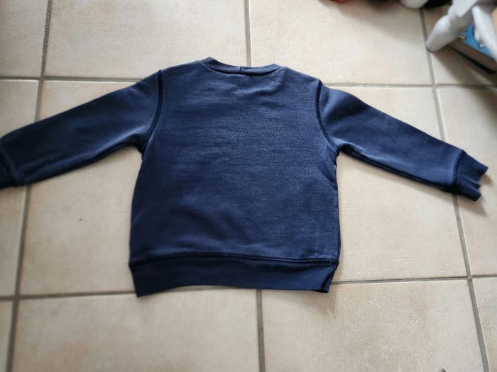 Sweat Benetton taille 2 ans - photo numéro 4