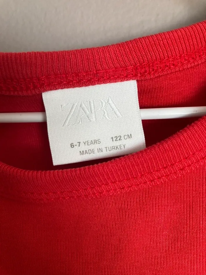 Zara t-shirt 6-7 ans 122 cm - photo numéro 3