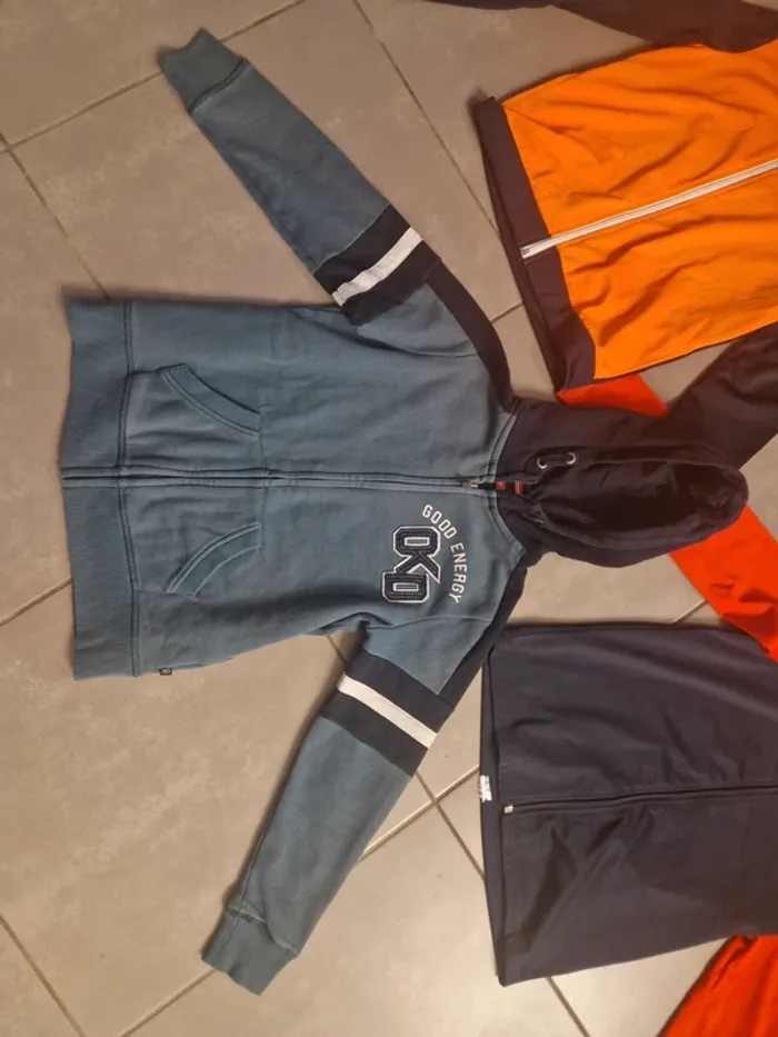 Lot de 3 vestes enfant 12 ans - photo numéro 2