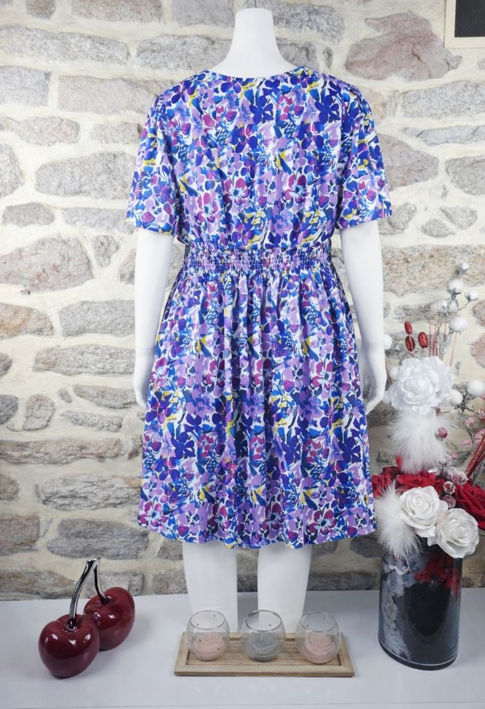 Robe rêverie lavande violet lila et multicolore Femme taille 54 marque Boohoo 🌺 - photo numéro 2