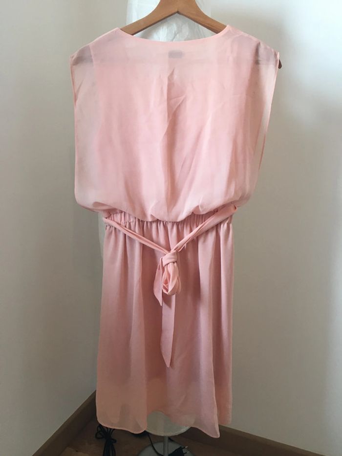 Robe courte rose pâle perles - photo numéro 2