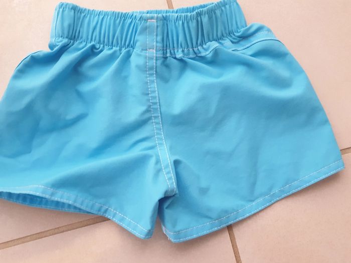 1 short de bain bleu 6-9 mois marque tribord 64/71 cm - photo numéro 3
